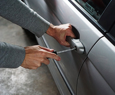 Medidas para evitar que te fuercen las cerraduras del coche